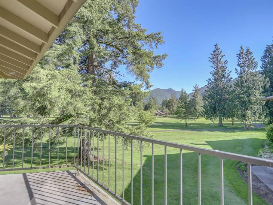 Ski-Mount Hood Charm-Welches,Golf And Ski Resort Condo,W&D, Wifi,Near Woods,Hiking,Fishing Mount Hood Village Экстерьер фото
